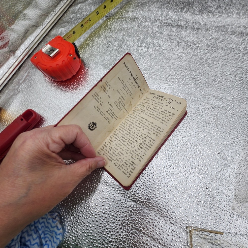 RCA 1943 Tube Reference Book Definitions, Charts, Stations, Socket Connection