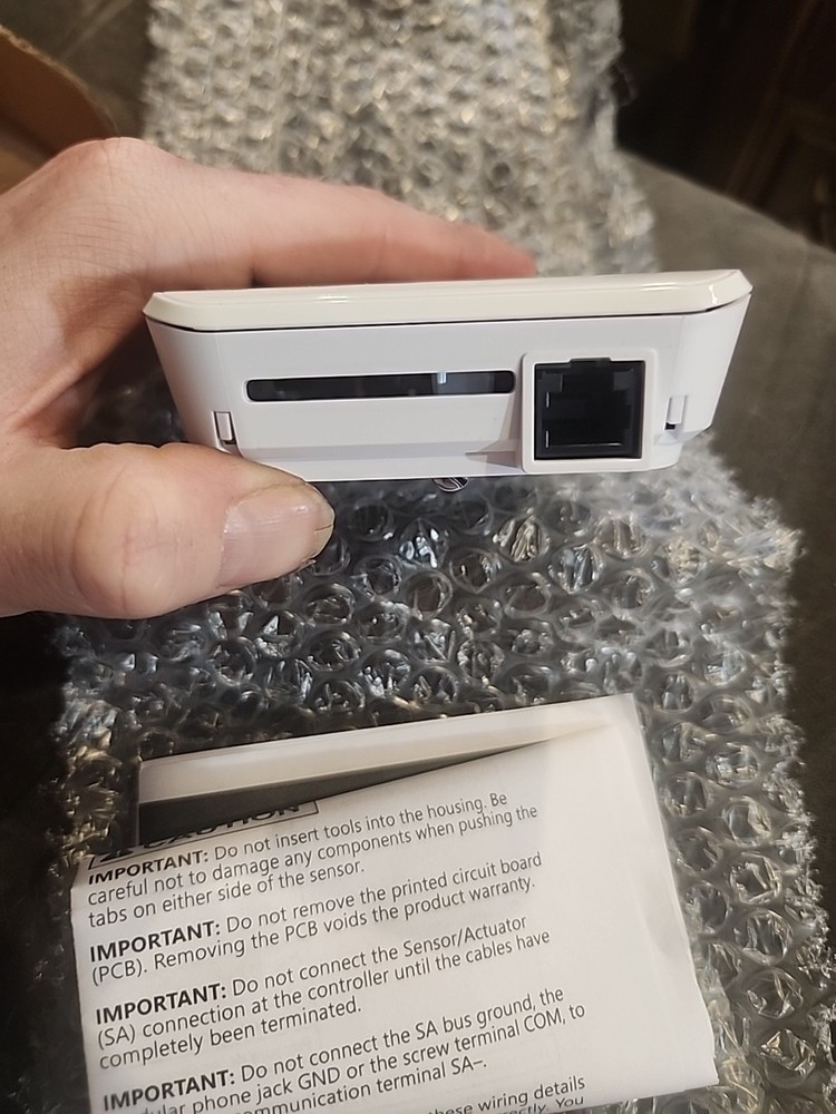 Johnson Controls NSB8BTN041-0 TEMP WHITE SENSOR NO LOGO
