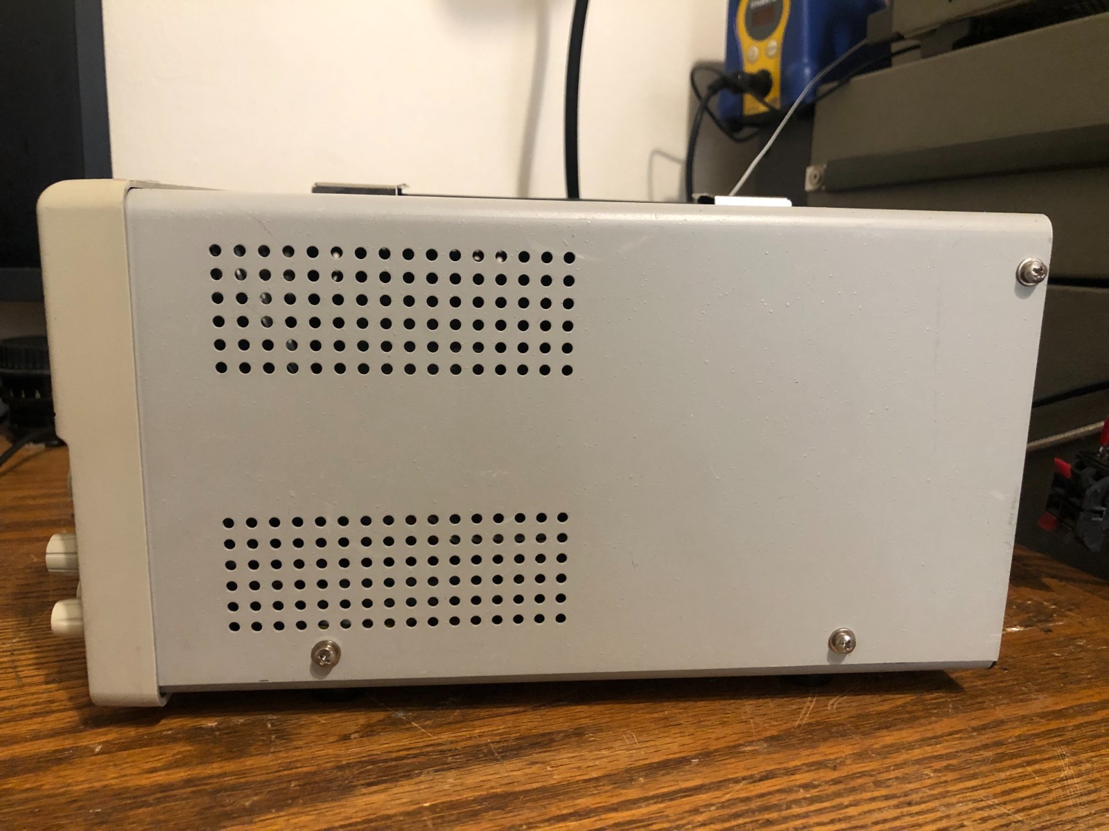 Working Tenma Quad Output Independent Linear Regulated DC Power Supply