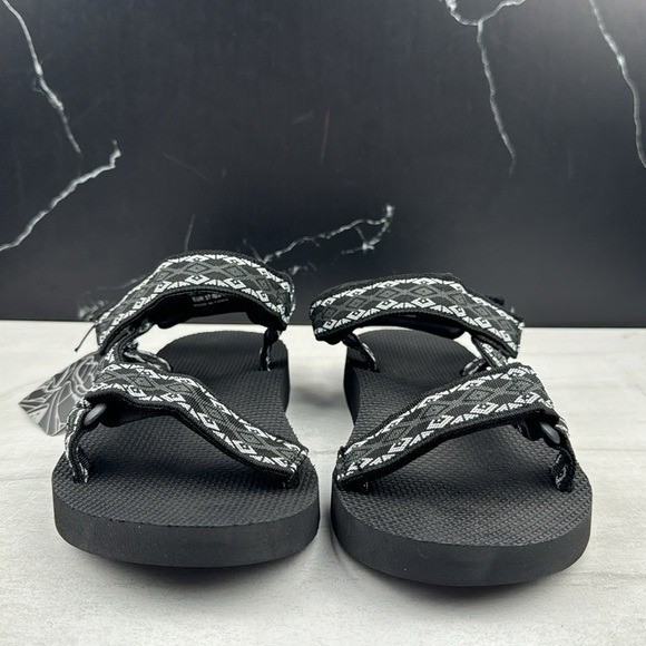 Pulltop Jolin Men’s Sandal Black/White sz 4