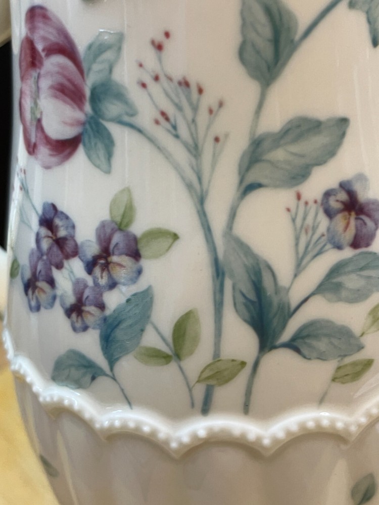 Lenox Spring Bouquet Pattern Embossed Flowers Ribbed 10" Pitcher 2003