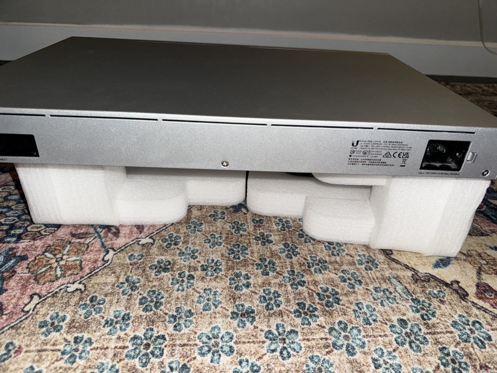 Ubiquiti UniFi Dream Machine SE UDM-SE Router – For Parts / Repair