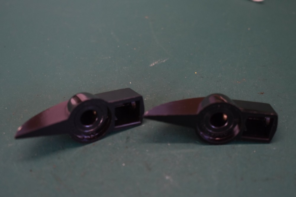 Daka Ware Vintage Long Black Chicken Head Control Knobs Pair