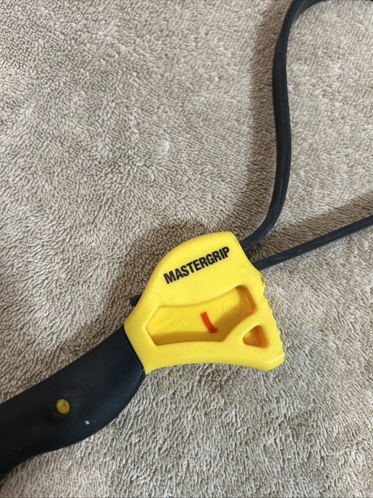 Strap Wrench. By Mastergrip 15"