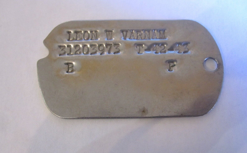 Single 1945 DOG TAG for LEON W. VARNAM