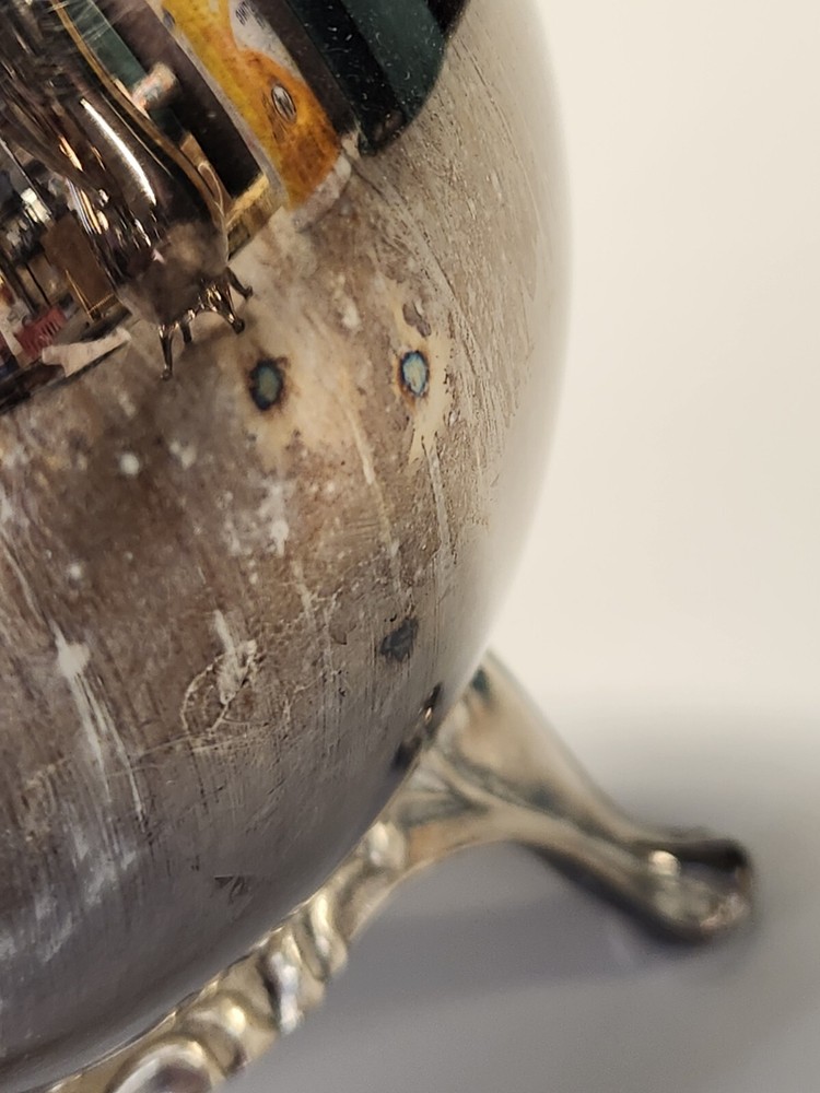 Oneida Silver Plated Tea or Coffee Pot, 9 1/4" tall