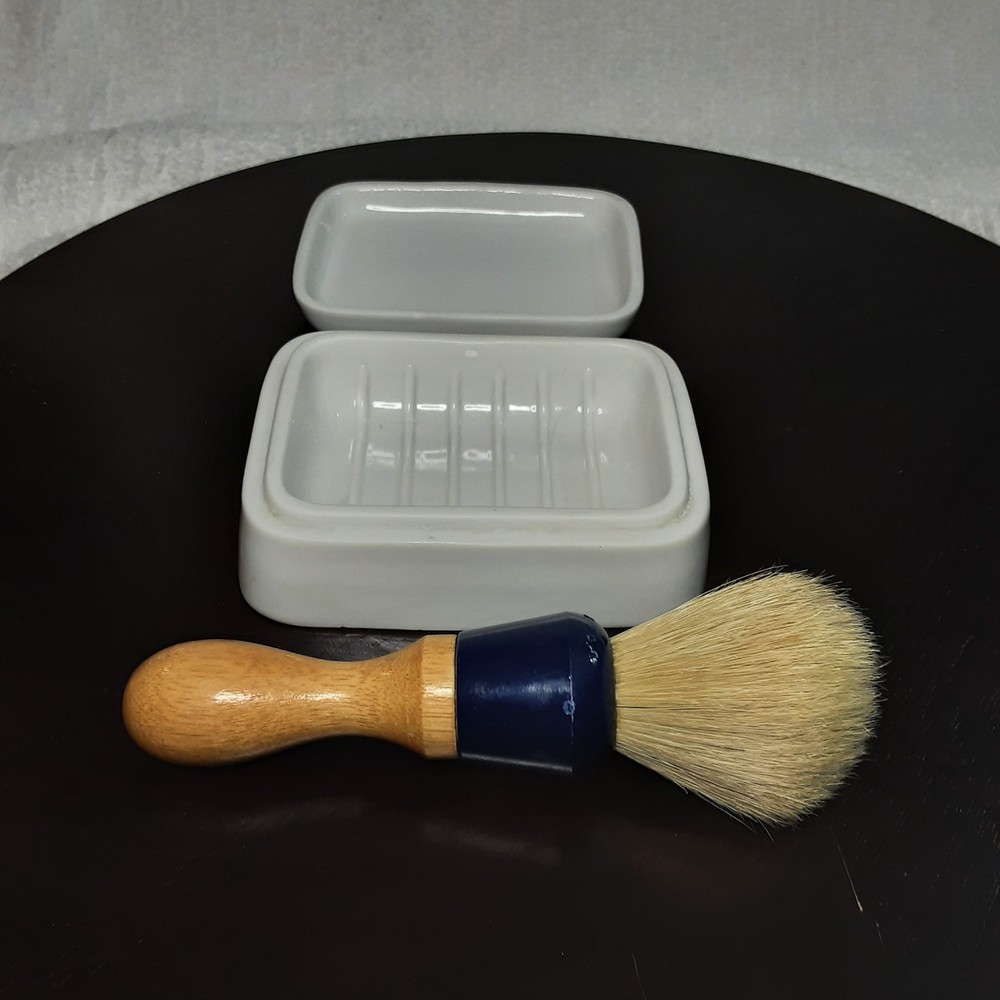 VTG Barber Rectangular Soap Dish/Lid. With Boar Bristtle Shave Brush-Taïwan ROC