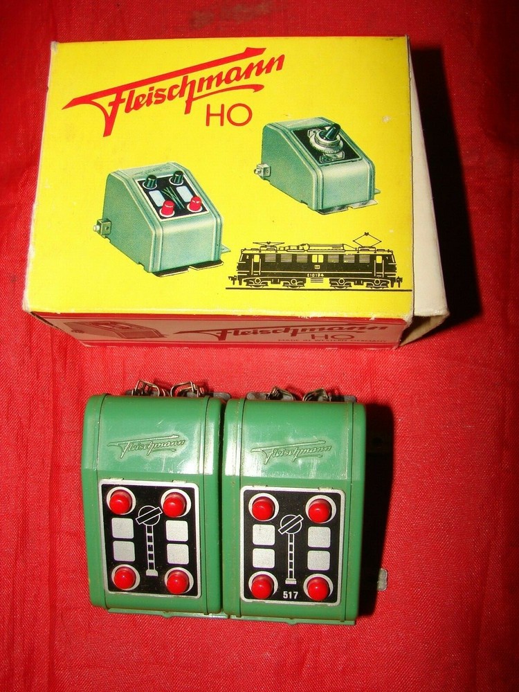FLEISCHMANN HO N 517 2 BOXES STALL WAGON ELECTRIC TRAIN NEW BOX