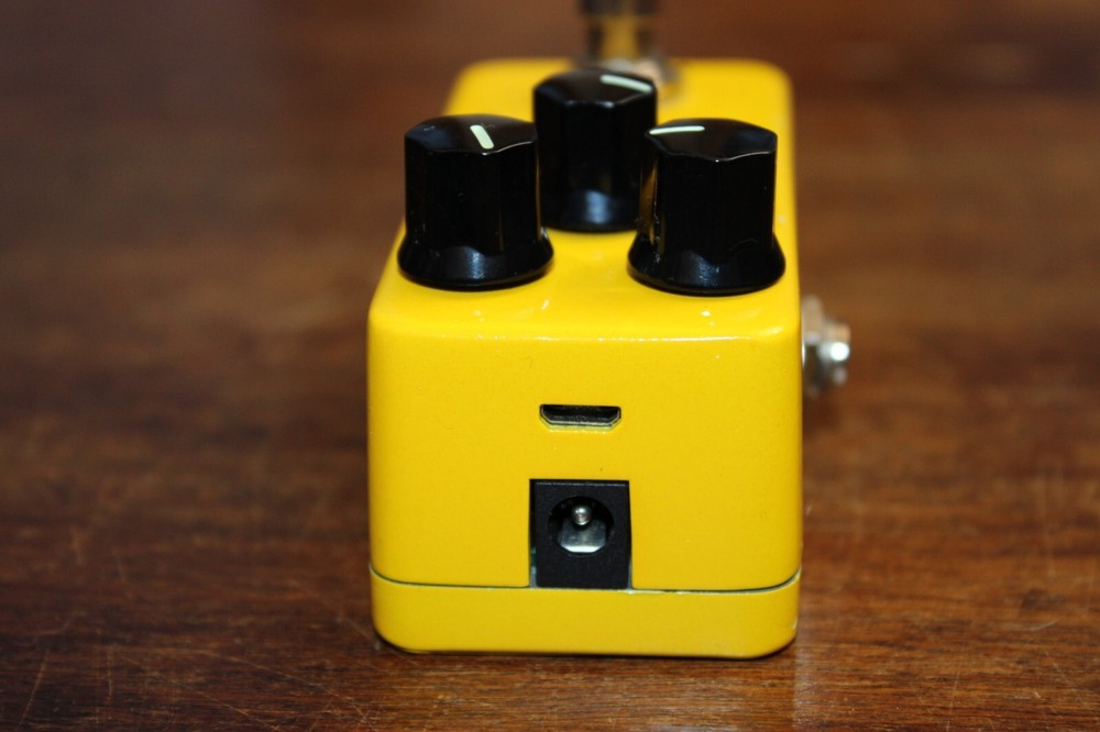 NUX Rivulet Chorus effects pedal