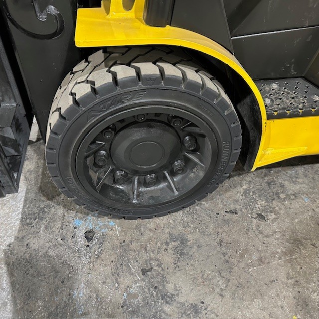 2018 Yale GLC080VX 8000lb Used Forklift Triple Mast Sideshift LP Gas 7186 Hours