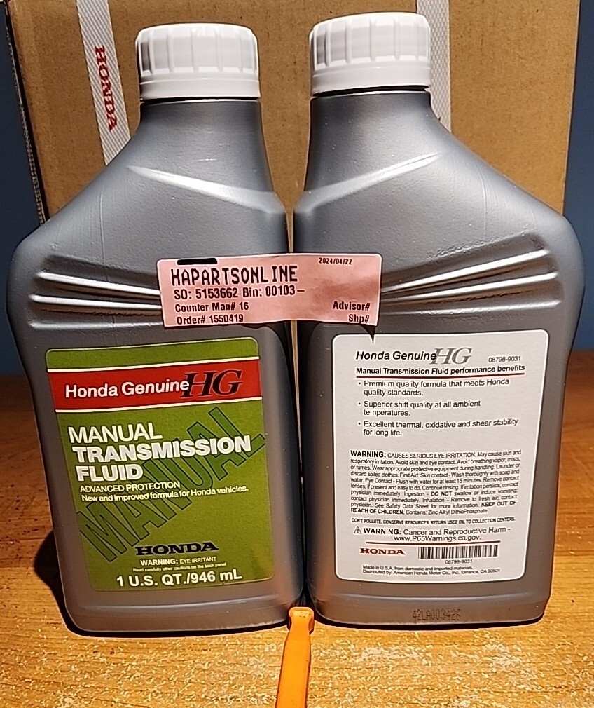 2QTS OEM Honda MTF Manual Transmission Fluid NEW 08798-9031