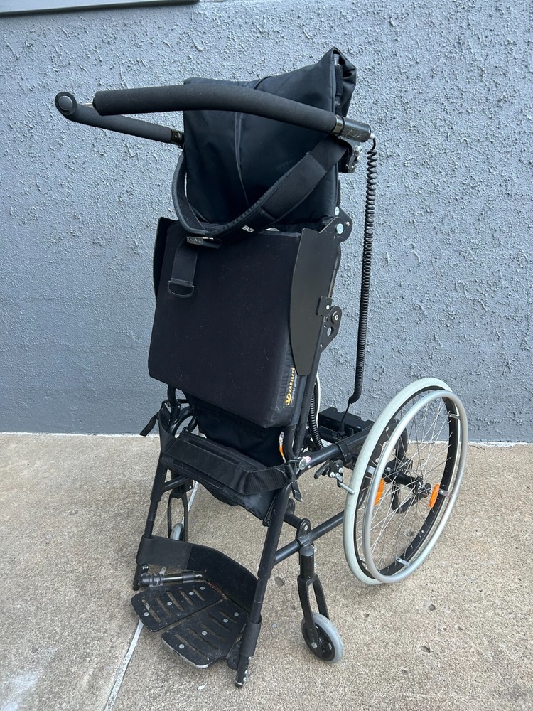 LEVO Power Standing Wheelchair