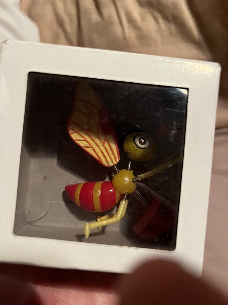 Floating Bug Clip On