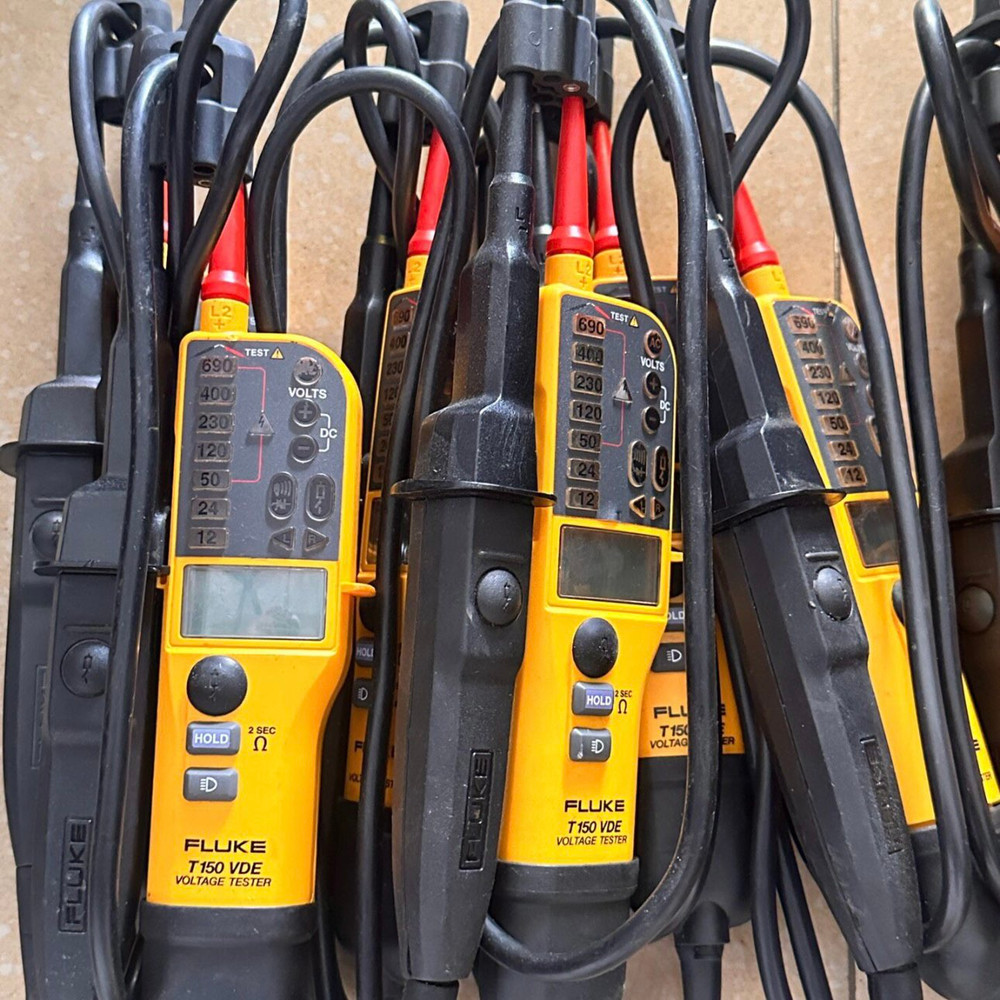 Fluke T150 Two-pole Electrical Probe Tester or flukeT150VDE/Nice/working-