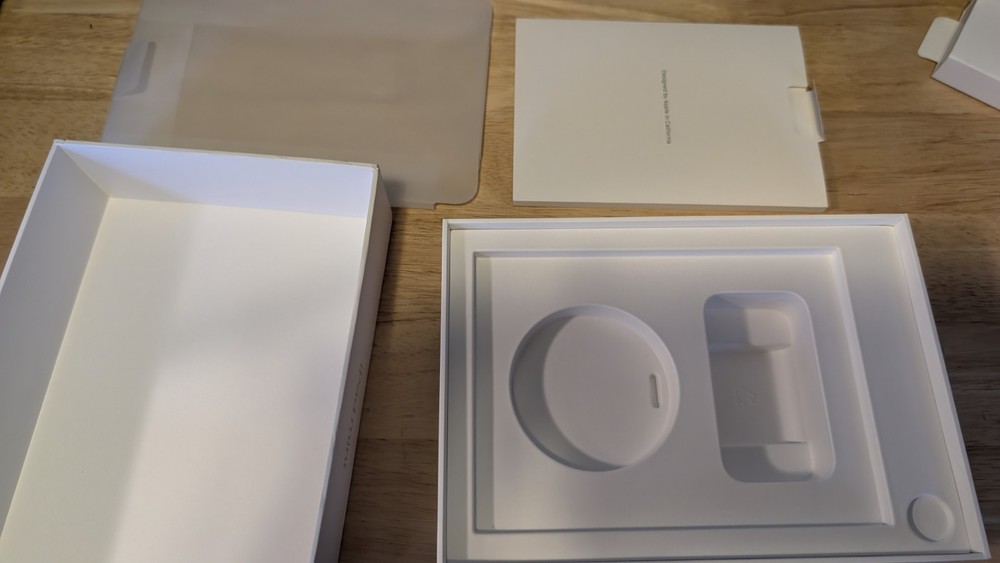 iPad mini (6 Gen) Wi-Fi BOX ONLY 64 GB. plus documents