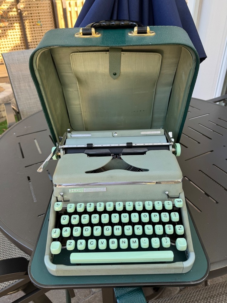 1950s hermes 2000 typewriter