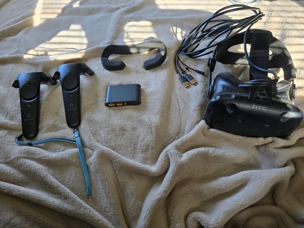 HTC Vive VR Headset With Controllers and Link Box (No Power Cable)