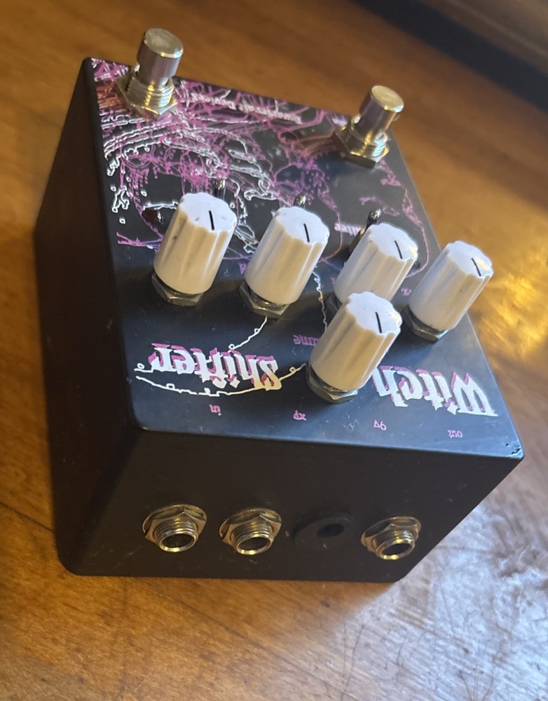 Dwarfcraft Devices Witch Shifter Pitch And Modulation Pedal