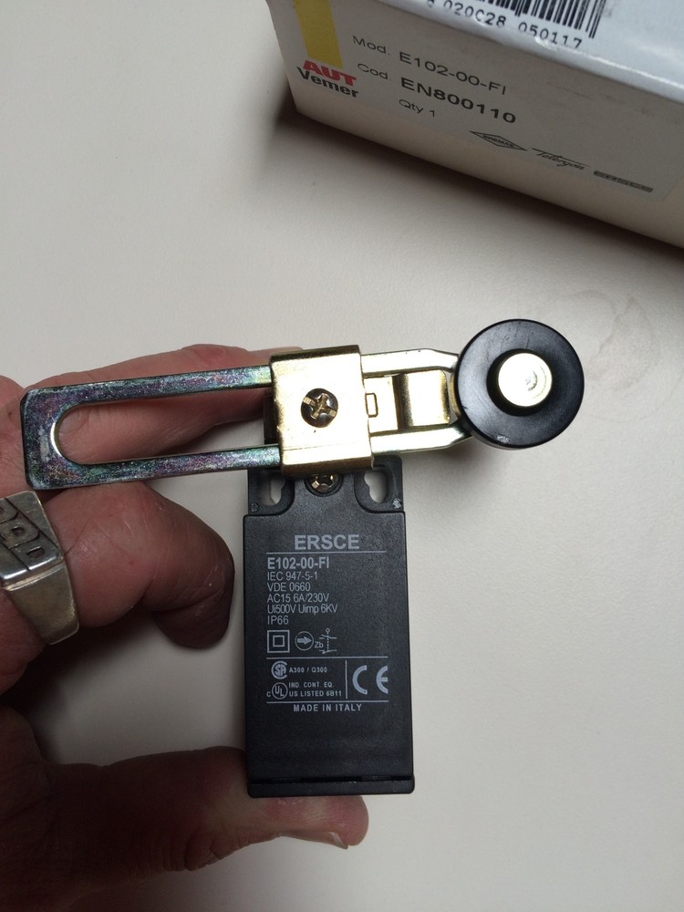 ERSCE Rotary Lever Limit Switch E102-00-FI