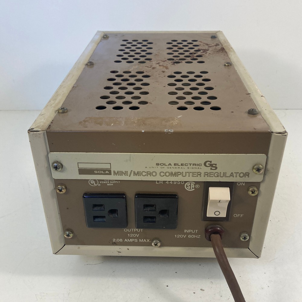 Sola Electric GS Mini Micro Computer Regulator Power Conditioner LR 44950 Tested