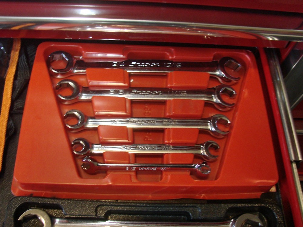 master techs tools and roller