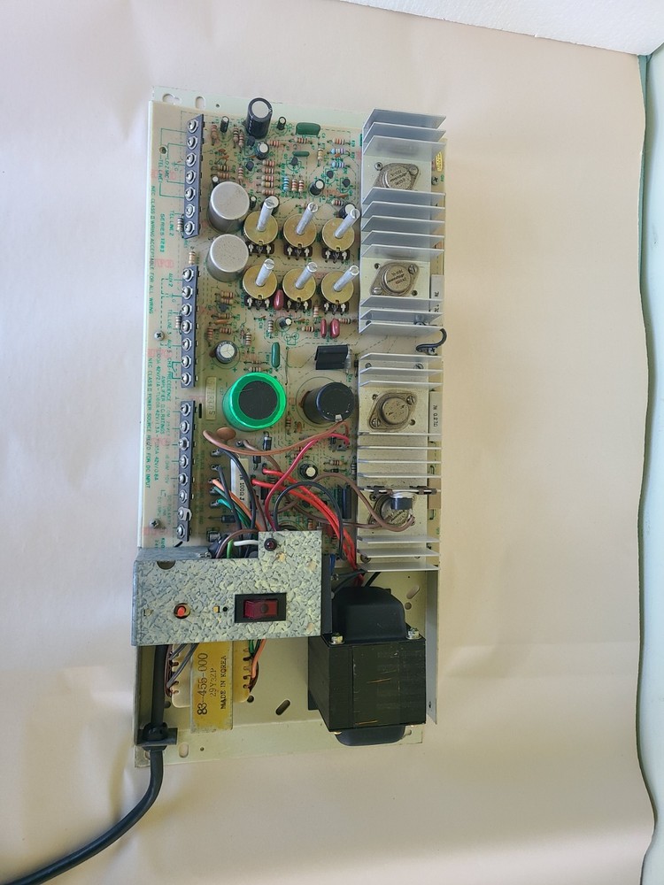 Bogen Model TU-60A 60 Watt Amplifier, Powers Up, AS IS UNTESTED