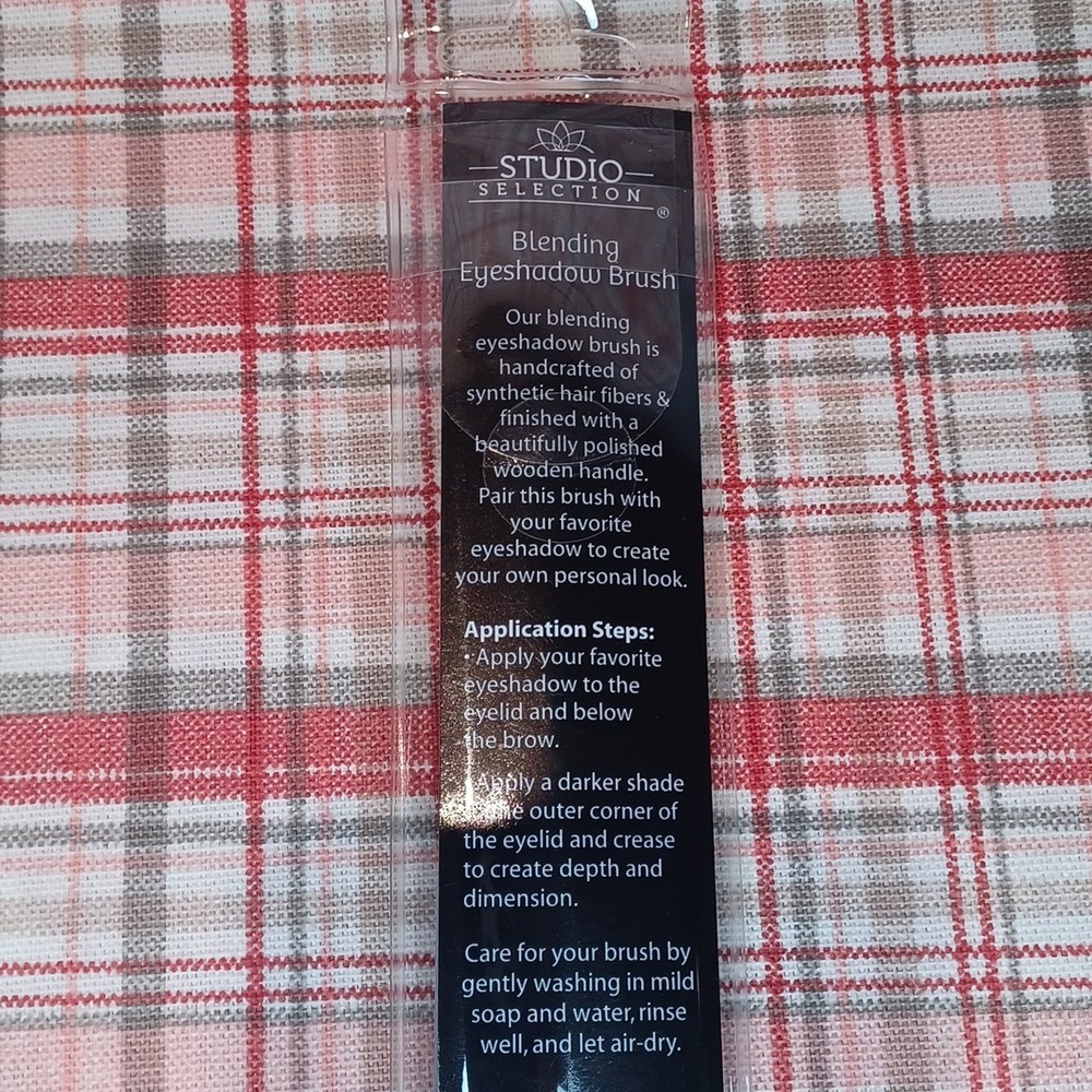 Studio Selection Blending Eyeshadow Brush