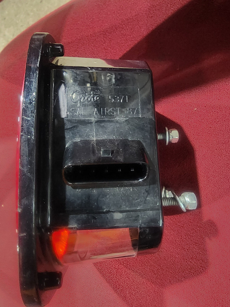 Grote 5371-76 Tail Light Take-Off 3 Stud