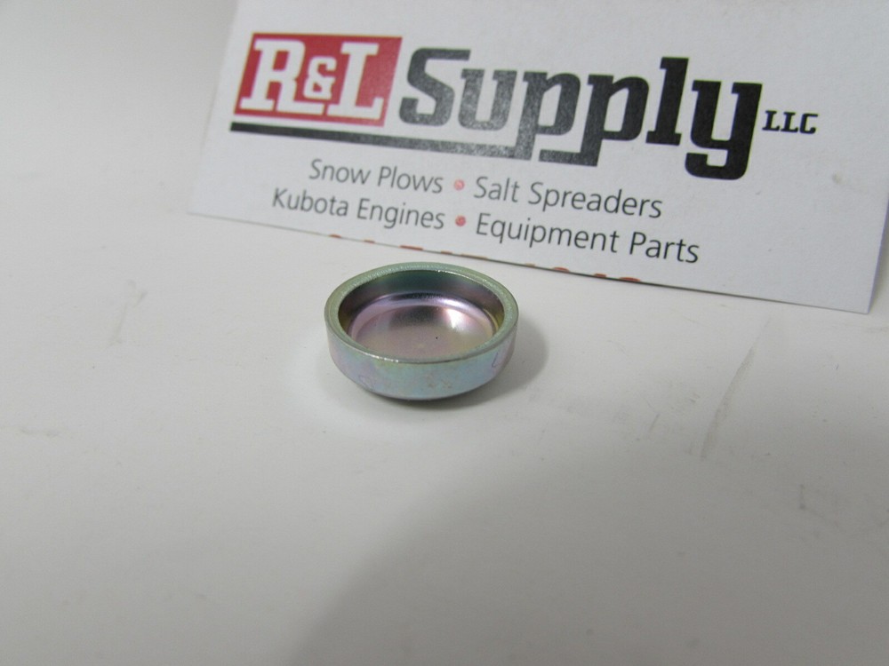 GENUINE KUBOTA ENGINE SEALING CAP PART # 15261-03370