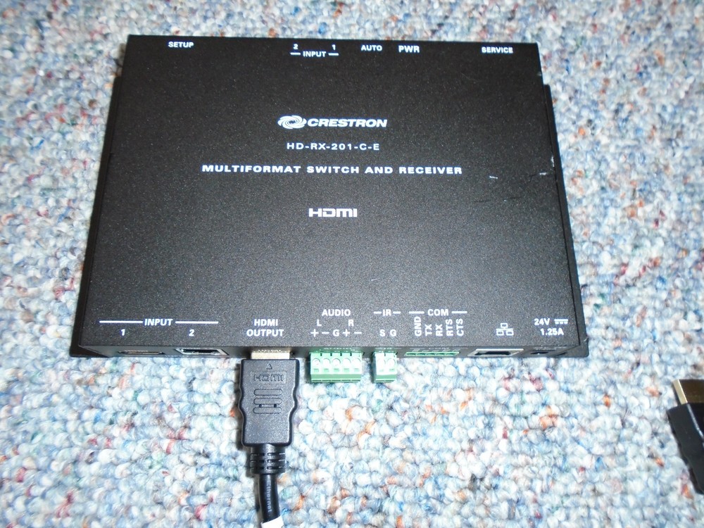 CRESTRON HD-RX-201-C-E Multiformat Switch and Receiver  w/HDMI cable