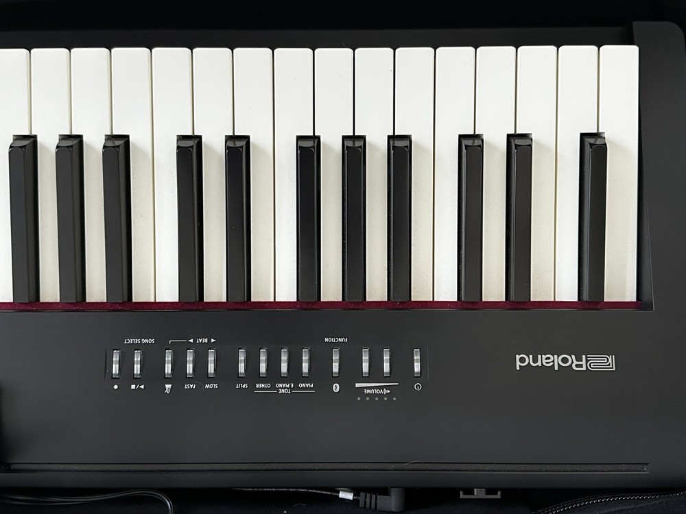 Roland FP-30 Digital Piano