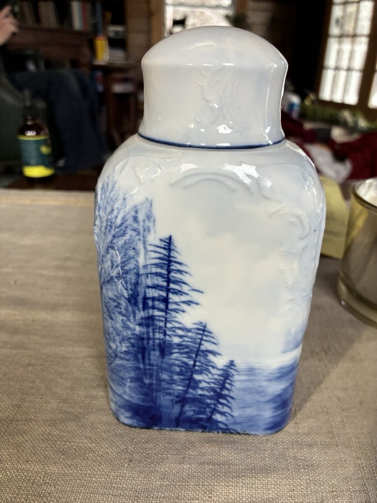 Sanssouci Delft Tea Caddy