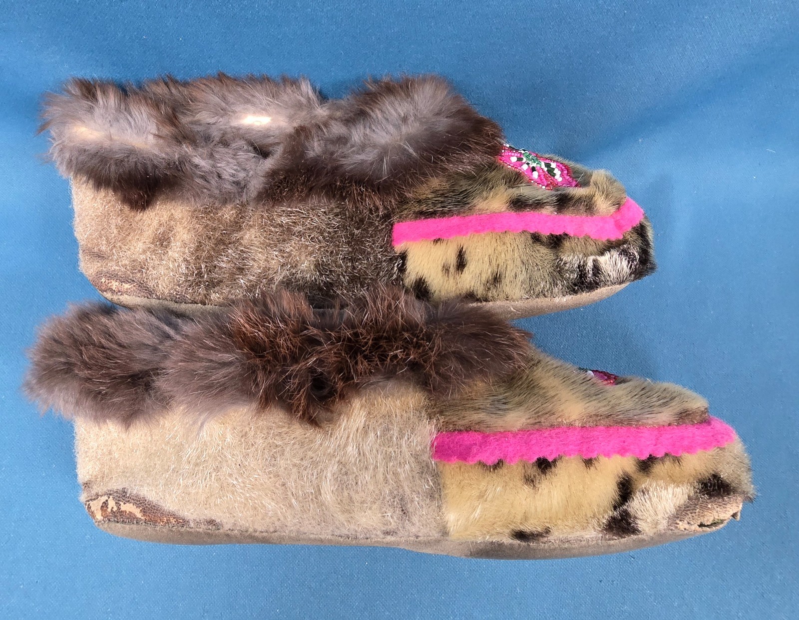 Vintage Handmade Alaska Native Inuit Eskimo Fur Slippers Beadwork 8.5-9