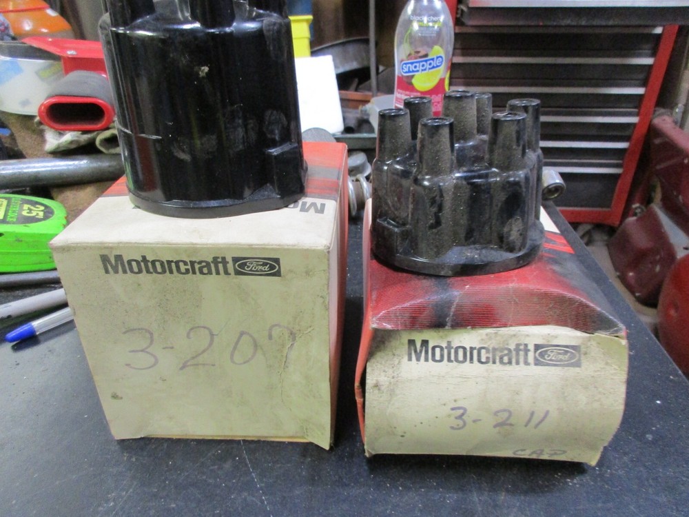 NOS COLLECTION 4 MOTORCRAFT DISTRIBUTOR CAPS