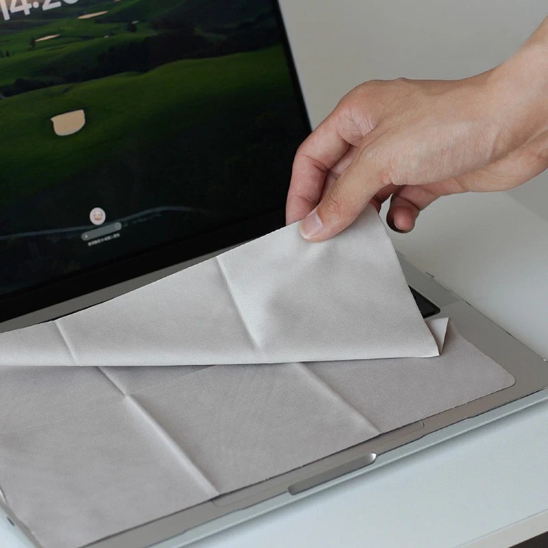 1pc Microfiber Laptop Keyboard Protector & Screen Cleaning Cloth for MacBook Pro