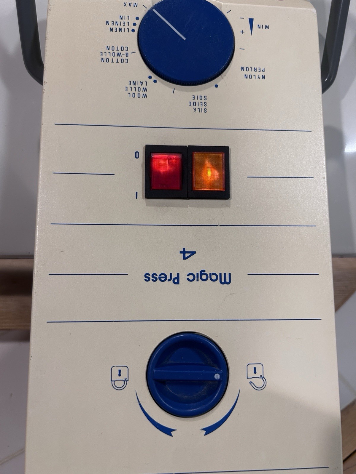 Singer Magic Press 4 Electric Clothing Iron Commercial Heat Press w/Manual Works