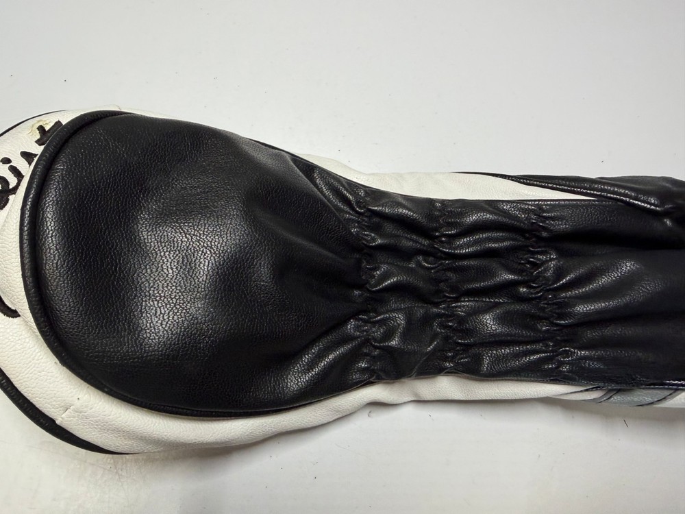 - Titleist TSI Driver Headcover