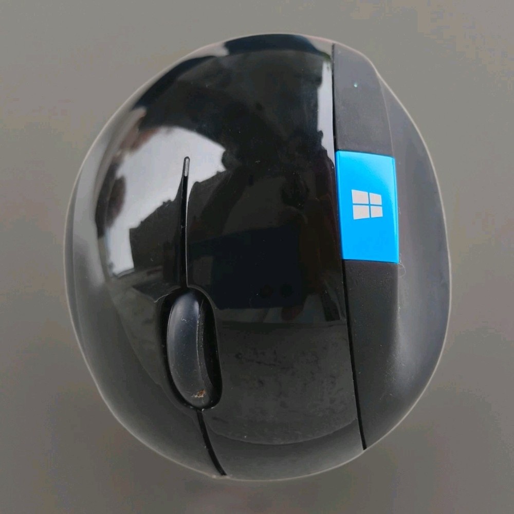 Microsoft Sculpt Ergonomic Desktop