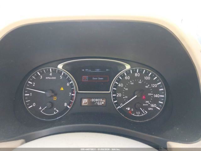 PATHFINDR 2013 Glove Box 4992397