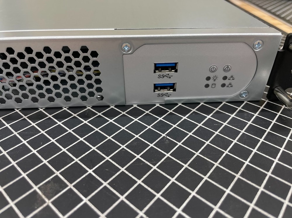 IN-WIN IW-RF100S-S265 barebones