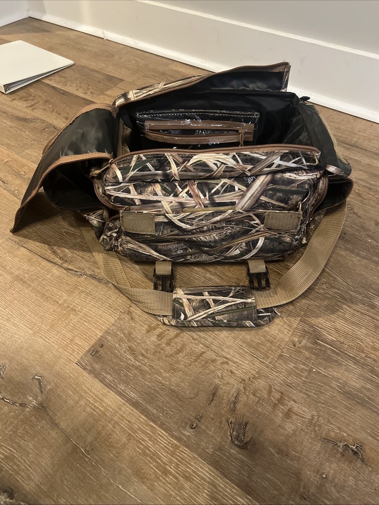 Flambeau Floating Blind Bag Shadow Grass Blades