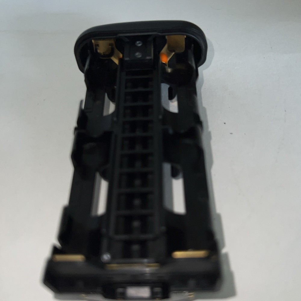 Nikon MS-D10 AA Battery Holder & Case