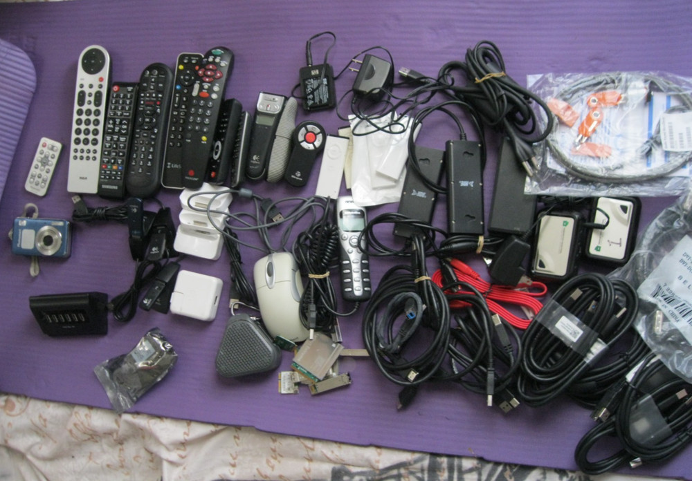 Mixed Electronics Lot: REMOTE CONTROLS, CABLES, ETC           A2