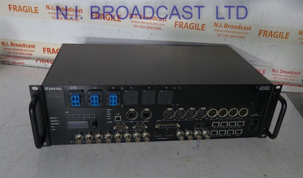 Riedel mediornet compact pro  fibre / 8x 3G / HD audio interface unit  (ref 2)
