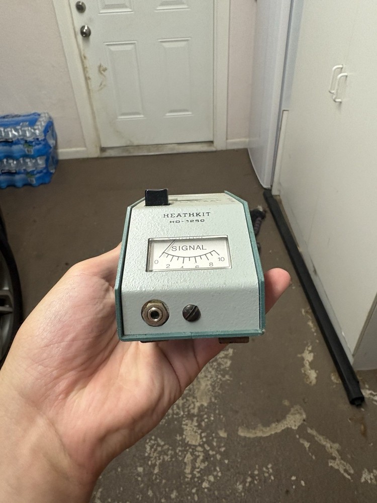 Heathkit MD-1250 Solid State Dip Meter with Signal Meter and Coil Set Used