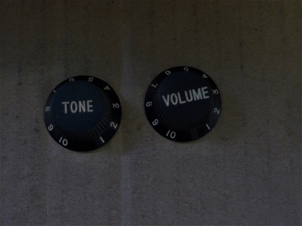 2 Ibanez Plastic Control Knobs Push on Type BLACK 4KB1SF2B fits GRG150 & others