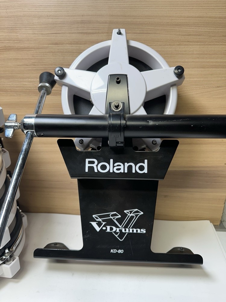 Roland TD-8 Electronic Drum Kit (please Read And See Pics)