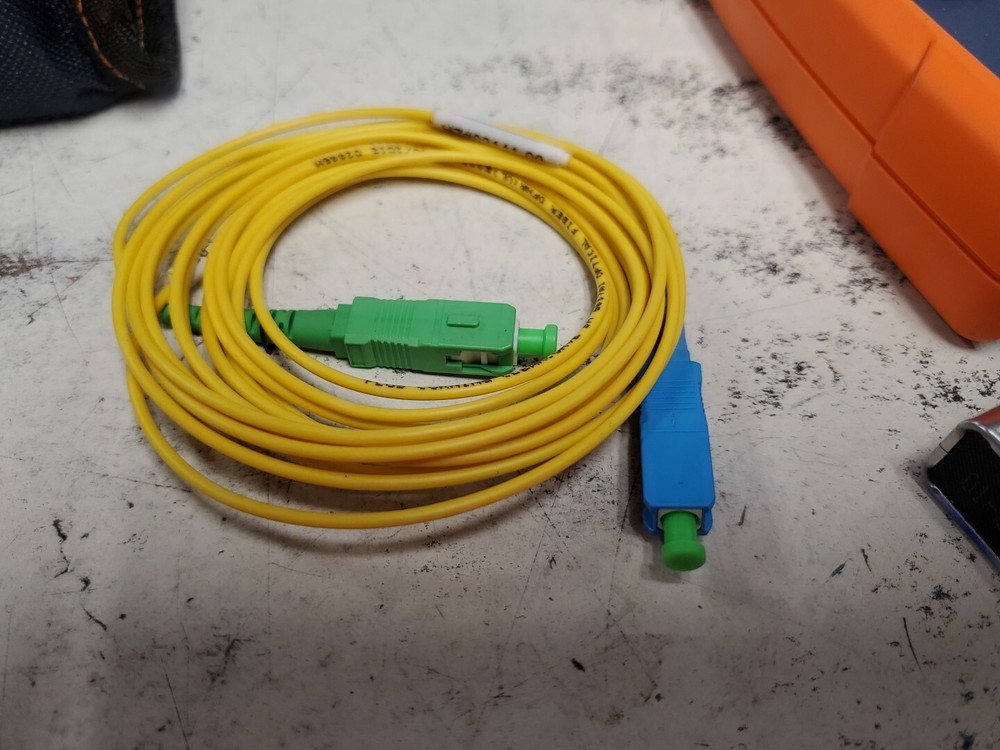 TEMPO COMMUNICATIONS SLS520 Fiber optic light source E2UK CASE & WIRE