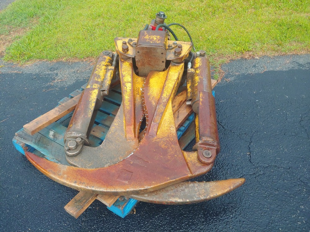 D5H Grapple Skidder Grapple AS Shown
