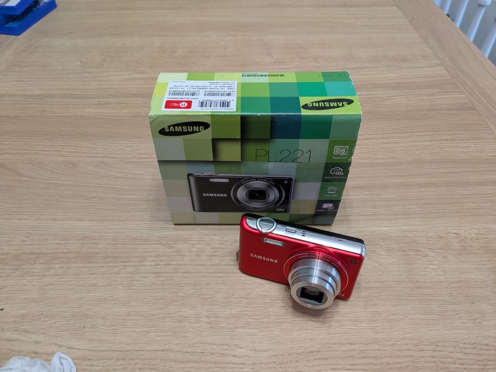 Samsung Digital Camera PL221 16.0MP Red Tested - Boxed with Charging Cable, Case